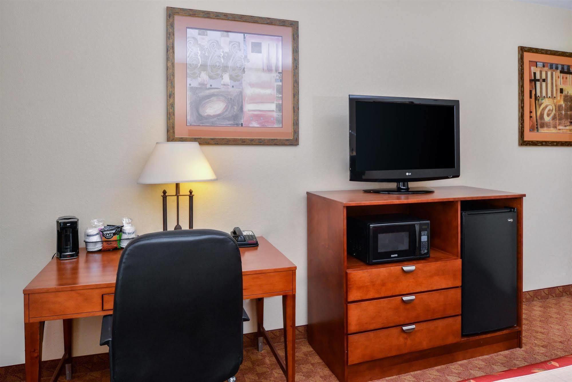 Americas Best Value Inn & Suites-Livingston Esterno foto